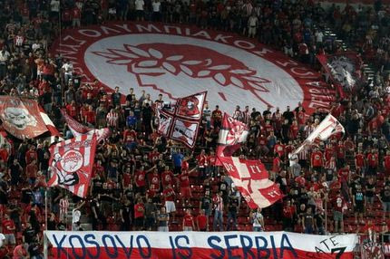 Έσπασαν κάμερες οπαδοί του Ολυμπιακού