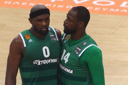 Το… ποδοσφαιρικό τριφύλλι στην μπασκετική φανέλα!