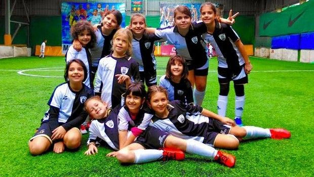 Δεν παίζουν όλα τα κοριτσάκια με κούκλες, ρωτήστε και τον ΠΑΟΚ