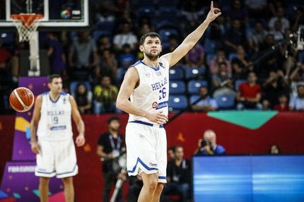 Ο Παπανικολάου μίλησε για μέταλλο και απάντησε για… χαμένες ταυτότητες