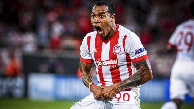 Ο Πάρντο πανηγύρισε με τα αρχ@@@@@ του!