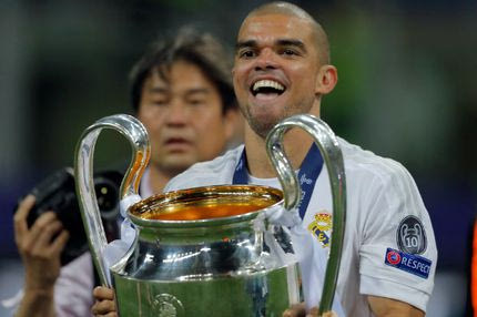 Όχι κόκκινη, δικαστήριο πρέπει να περάσει ο Πέπε μετά από τέτοιο τάκλιν