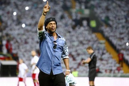 Ο Ροναλντίνιο έστειλε μήνυμα στην Λίβερπουλ για Κοουτίνιο