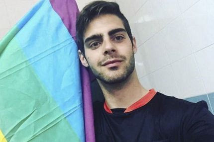 Ένας γκέι που το λέει η καρδιά του: ο Τομιγέρο επιστρέφει!