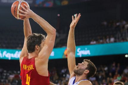 Σιγά μην χρειαζόταν τον Πάου Γκασόλ: Υπάρχουν τ’ αδέρφια Ερνανγκόμεθ