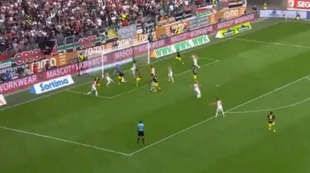 Ο Γιαρμολένκο ντύθηκε… Ζλάταν!