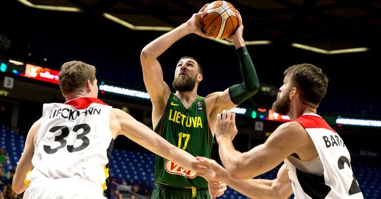 Tα πρώτα ζευγάρια των 16 και οι ώρες