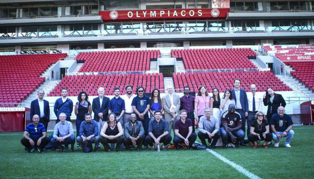 Οι σύνεδροι του Χάρβαρντ στο “Καραϊσκάκης”