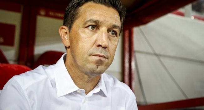 Έχασε όλα τα κανονάκια του ο Χάσι