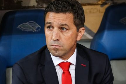 Ο Χάσι τον έκανε μικρή ομάδα