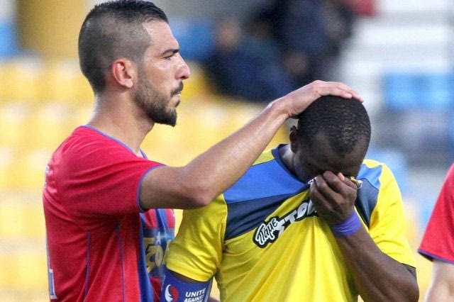 Ο 40άρης που συγκινεί με την τρέλα του για την μπάλα