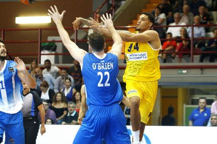 Νίκη με σούπερ Μουρ το Λαύριο