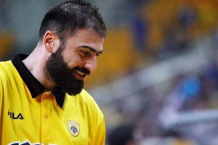 Ο Βασιλειάδης βρήκε συμβόλαιο εκεί που… δεν το περίμενε!