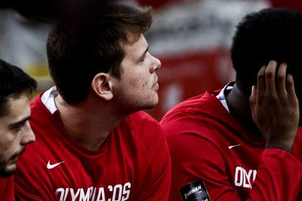 Τυχαία δεν έπαιξε ο Αγραβάνης;