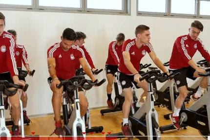 “Ζήσε” με τους παίκτες των ακαδημιών του Ολυμπιακού