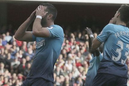 Ο Φερνάντες πέτυχε γκολάρα σε… λάθος εστία!