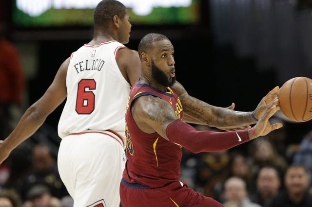 Ο Λεμπρόν θυμήθηκε, αναγκαστικά, τα νιάτα του!