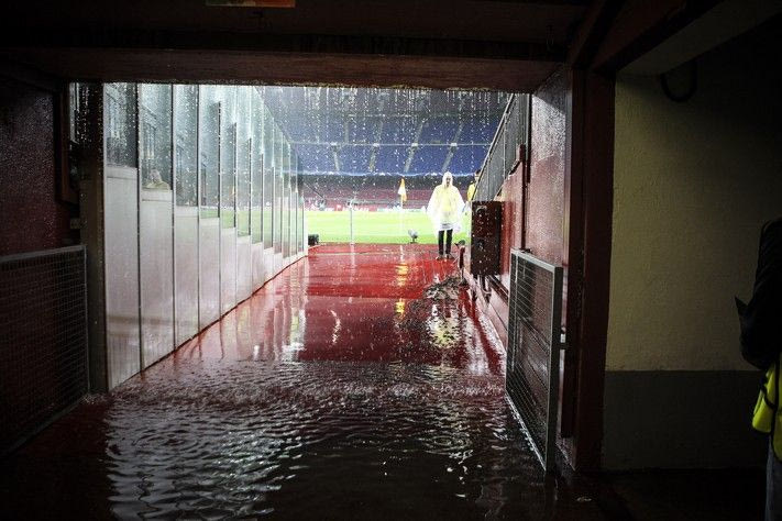Boυλευτής απουσίασε από το βρετανικό κοινοβούλιο για το Μπαρτσελόνα-Ολυμπιακός