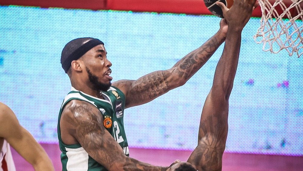 Ο Ντένμον έκανε την πλάτη του… ταυτότητα!