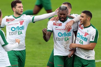 Δέκα γκολ σε δέκα ματς ο Σισέ!