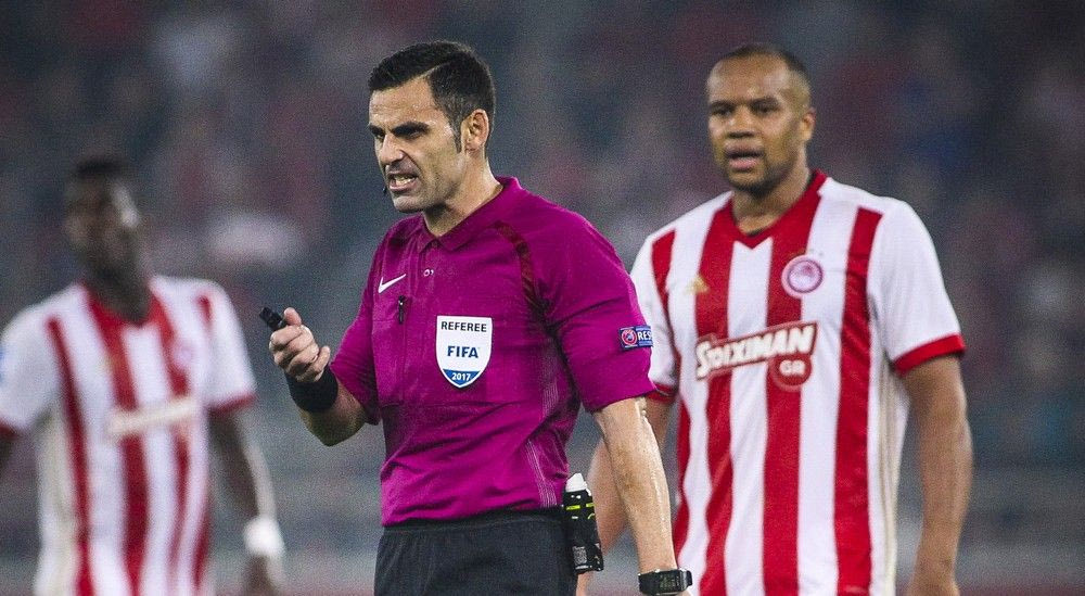 Γιατί τα έχουν στον Ολυμπιακό με Κομίνη