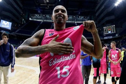 Ο… δήμιος της ΑΕΚ “αποκεφάλισε” και την Μπάρτσα