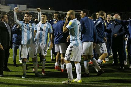 Έκανε χατ-τρικ, έδωσε και το ρυθμό στην… κερκίδα ο Μέσι!