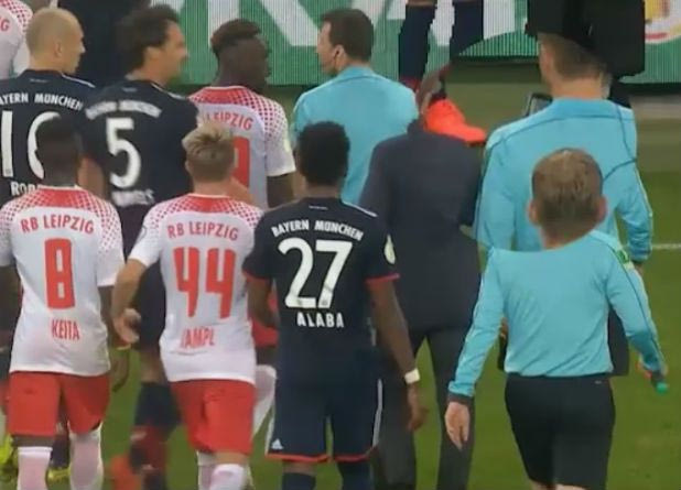 “Ντου” αλά ελληνικά από Γερμανό παράγοντα σε διαιτητή!