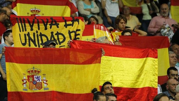 Οι οπαδοί της Ρεάλ απάντησαν στο γήπεδο στο δημοψήφισμα της Καταλονίας