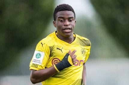 Προπονητής αμφισβητεί την ηλικία του Αφρικανού παίκτη του!