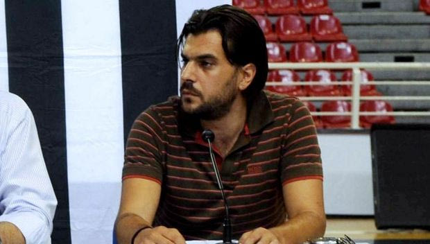 Σκληρό ποστάρισμα Κυριάκου για… εμετούς και απονομή με διάταγμα!