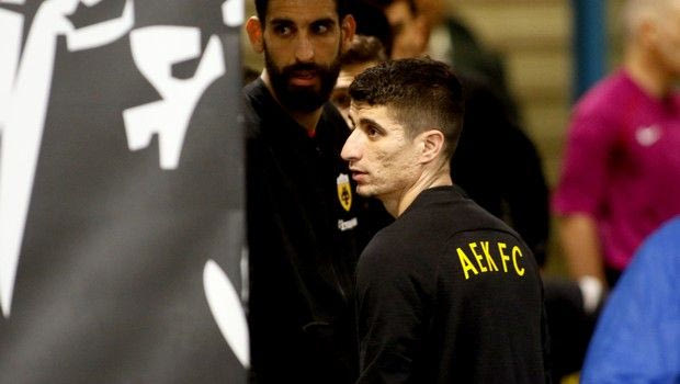 Αποθέωση και φιλί Χιμένεθ σε Μάνταλο