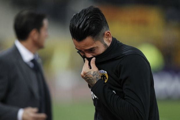 Μπουνιά και…. κόκκινη με το “καλημέρα” στον Αραούχο!