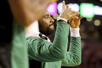 Ο Ίρβινγκ εξακολουθεί να πιστεύει πως η γη είναι επίπεδη!