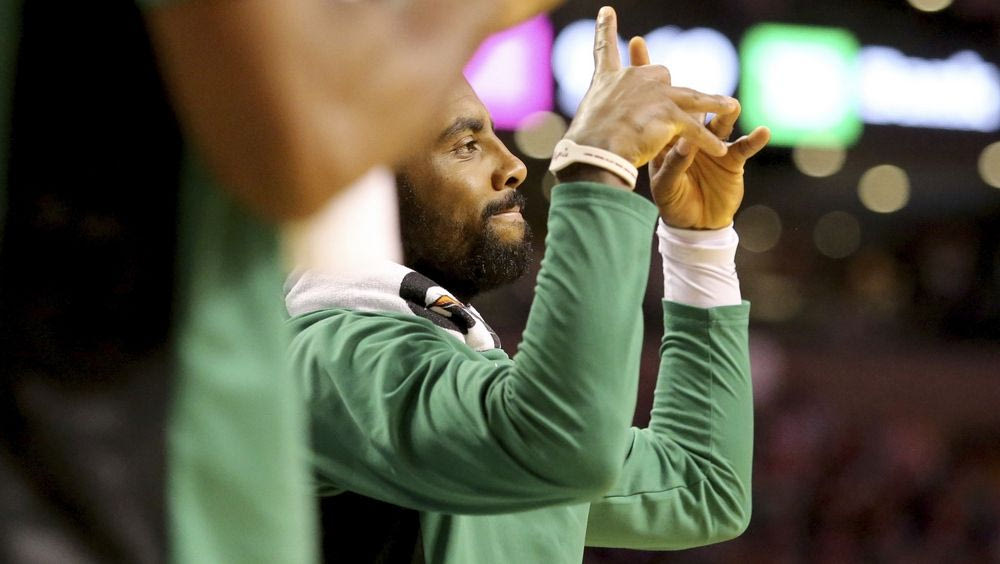 Ο Ίρβινγκ εξακολουθεί να πιστεύει πως η γη είναι επίπεδη!