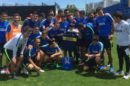 Το παιδί που παλεύει με τον καρκίνο και συγκίνησε όλη την Μπόκα