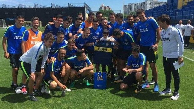 Το παιδί που παλεύει με τον καρκίνο και συγκίνησε όλη την Μπόκα