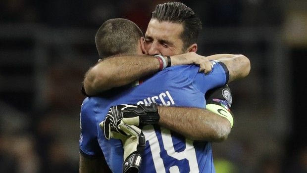 Το sms για Μπουφόν που “έδειχνε” διάλυση στα αποδυτήρια!