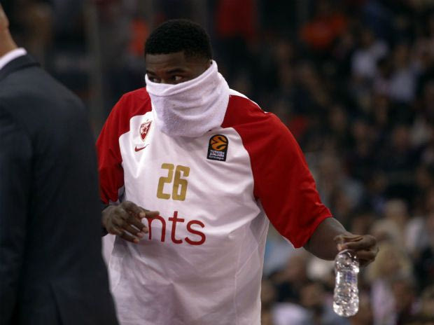 Διεκόπη προσωρινά το Ολυμπιακός – Ερυθρός Αστέρας!