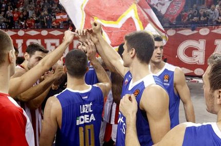 Ο Φελντέιν πανηγύριζε με την “ερυθρόλευκη” κερκίδα!