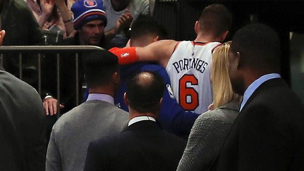 Ο Καντέρ έπαιξε και για τον λαβωμένο Πορζίνγκις