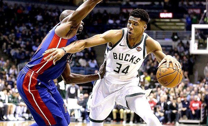 O Giannis είναι ο… Μπουφόν του ΝΒΑ!