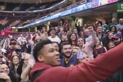 “Αποκλείεται να είστε όλοι εσείς Έλληνες…”