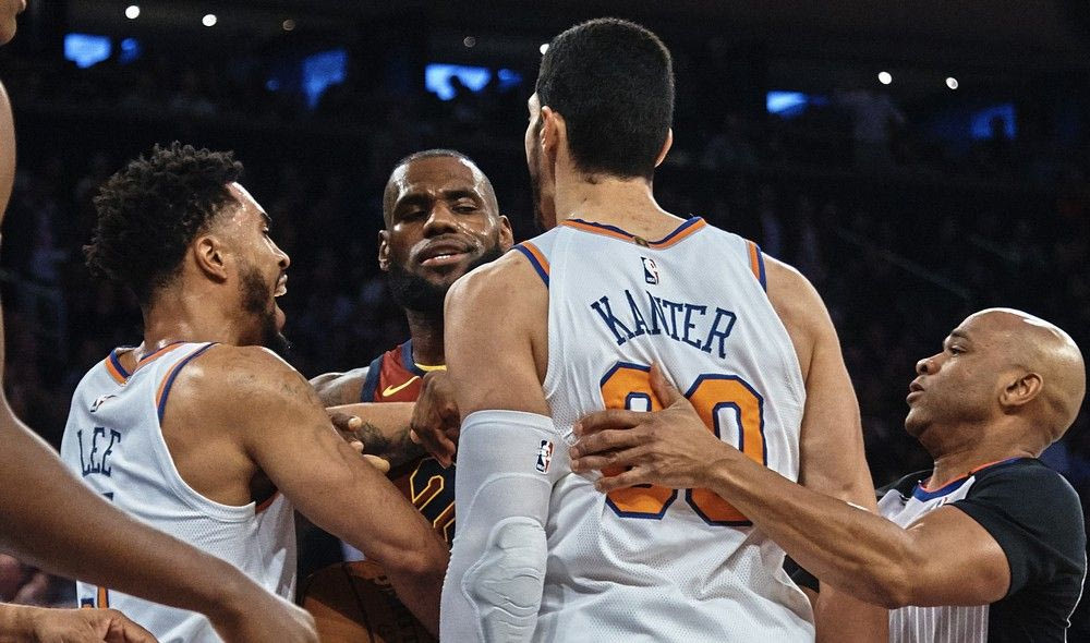 Το μέτωπο που άνοιξε ο Λεμπρόν τον έκανε τον πιο μισητό τύπο στη Ν.Υόρκη