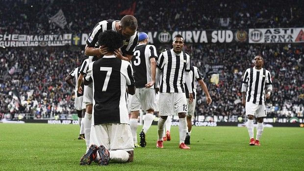 Αυτά είναι λεφτά: 358.00 ευρώ για μία φανέλα!