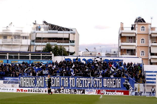 Πρόεδρος – οργανωτής εξέδρας!