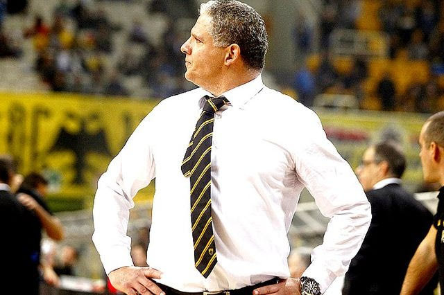 Το σοβαρό οικογενειακό πρόβλημα του Μανωλόπουλου και το “διαζύγιο” με την ΑΕΚ