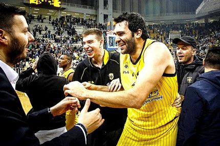 Ο “δικέφαλος” και ο “ακέφαλος”