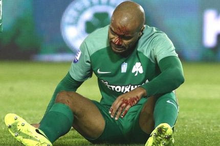 Με παίκτη λιγότερο για επτά λεπτά ο Παναθηναϊκός, έξαλλος ο Ουζουνίδης