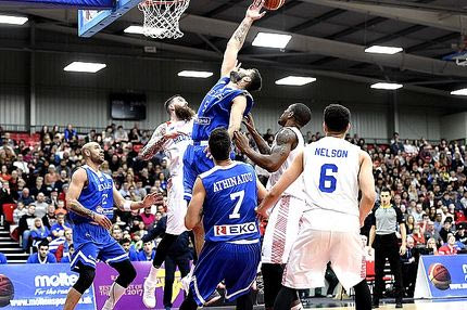 Ο Μπουρούσης και τα άλλα παιδιά φυλάνε Θερμοπύλες! Μεγάλη νίκη η Εθνική